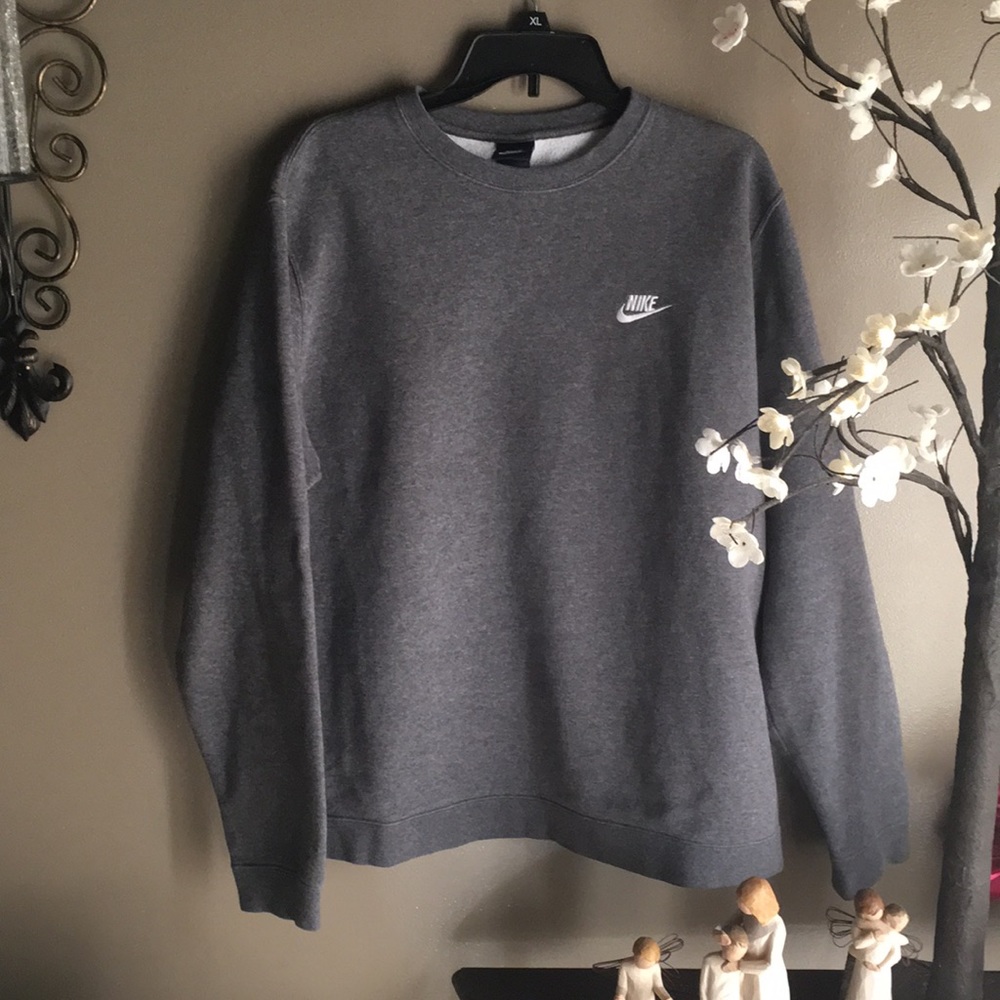 Sweatshirt - Picture 1 of 2